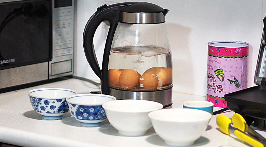 boiling multiple eggs using a kettle
